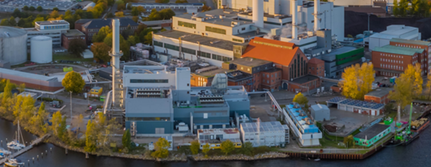 Panoramabild des Flensburger Hafens aus der Vogelperspektive