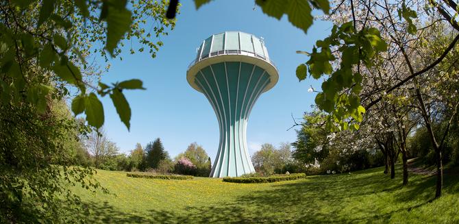 Wasserturm Mürwik aus Froschperspektive aufgenommen