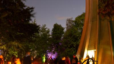 Wasserturm bei Nacht