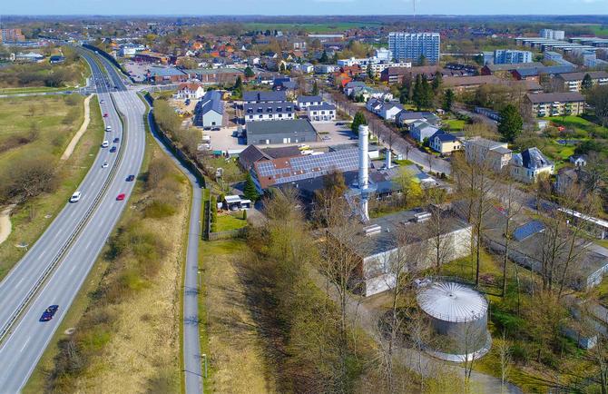 Luftaufnahme eines Heizkraftwerkes der Stadtwerke Flensburg 