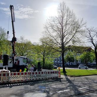 Foto: Baustelle. 6 Ladesäulen werden errichtet.