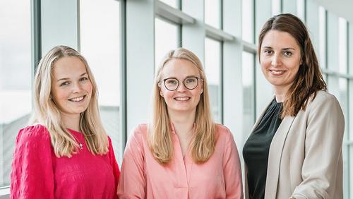Stellenausschreibungen drei Stadtwerke Mitarbeiterinnen